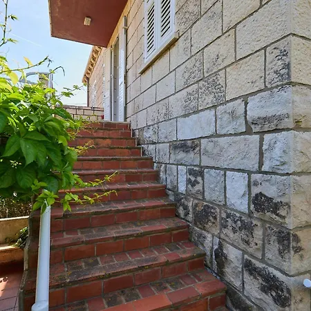 Hedera Estate Hedera A57 Dubrovník